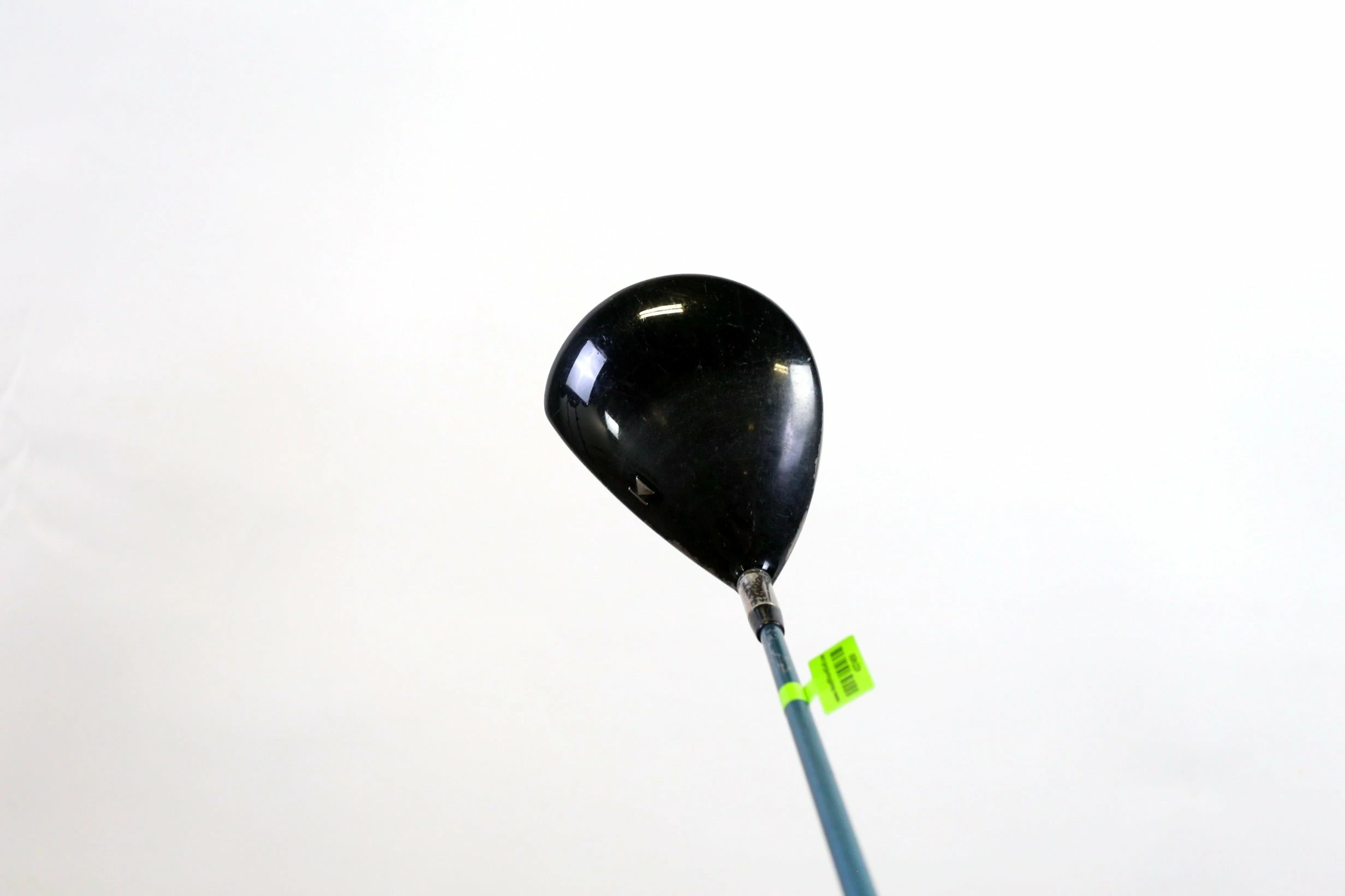 Titleist 907 D2 Driver - Right-Handed - 9.5 Degrees - Stiff Flex 9 Titleist 907 D2 Driver - Right-Handed - 9.5 Degrees - Stiff Flex - Image 7