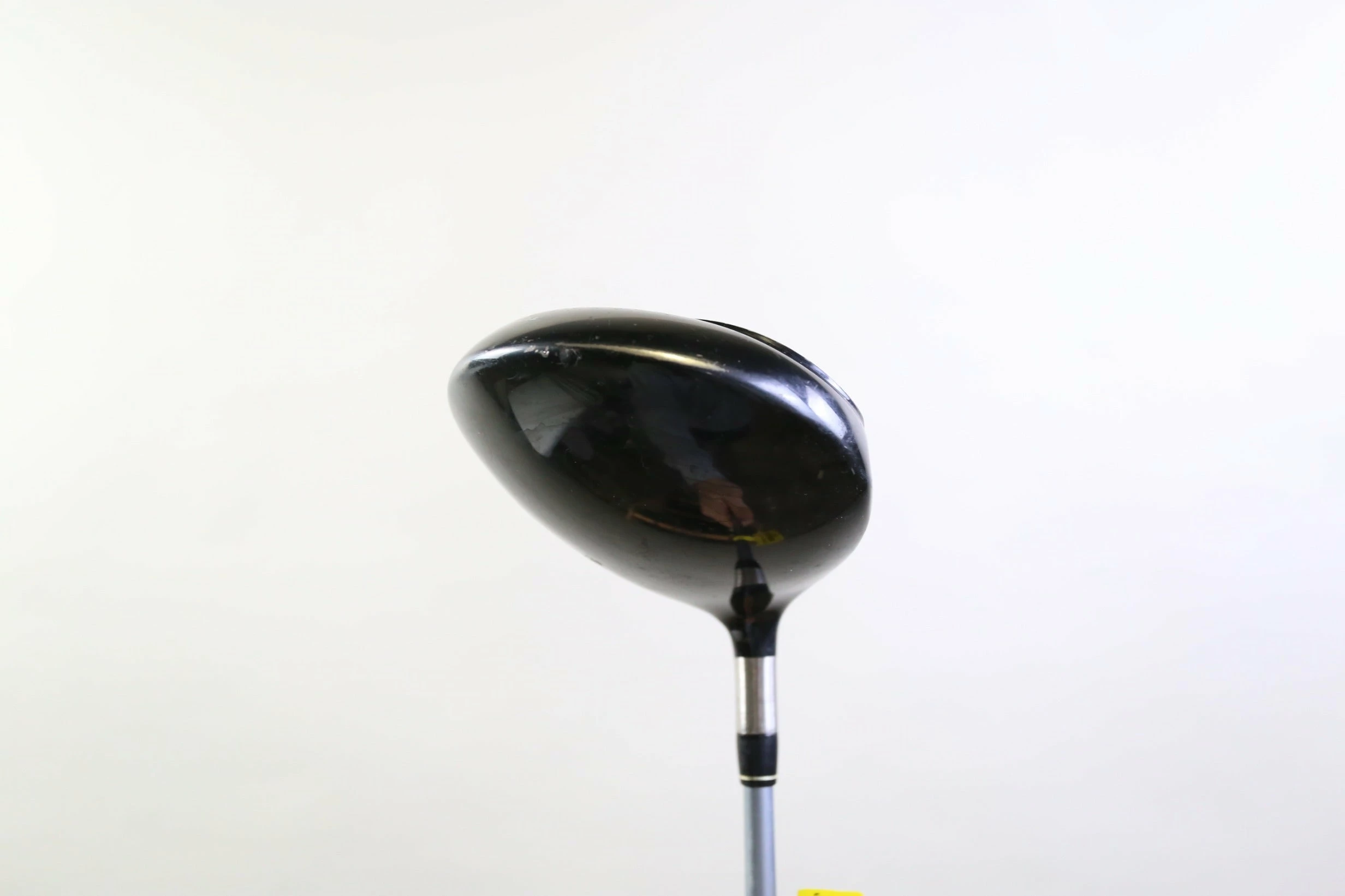 TaylorMade R540 XD Driver - Right-Handed - 9.5 Degrees - Regular Flex 6 TaylorMade R540 XD Driver - Right-Handed - 9.5 Degrees - Regular Flex - Image 4