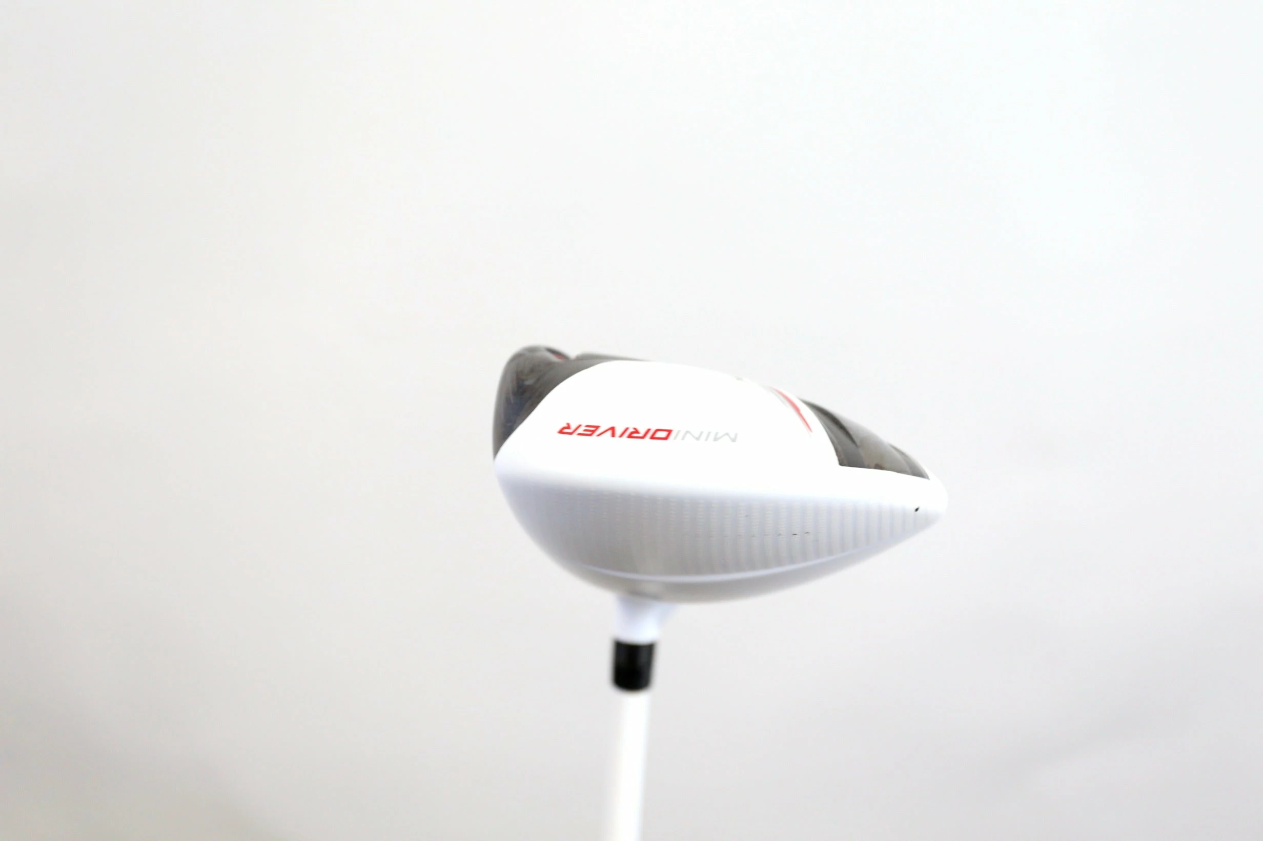 TaylorMade AeroBurner Mini Driver - Right-Handed - 14 Degrees - Seniors Flex 6 TaylorMade AeroBurner Mini Driver - Right-Handed - 14 Degrees - Seniors Flex - Image 4