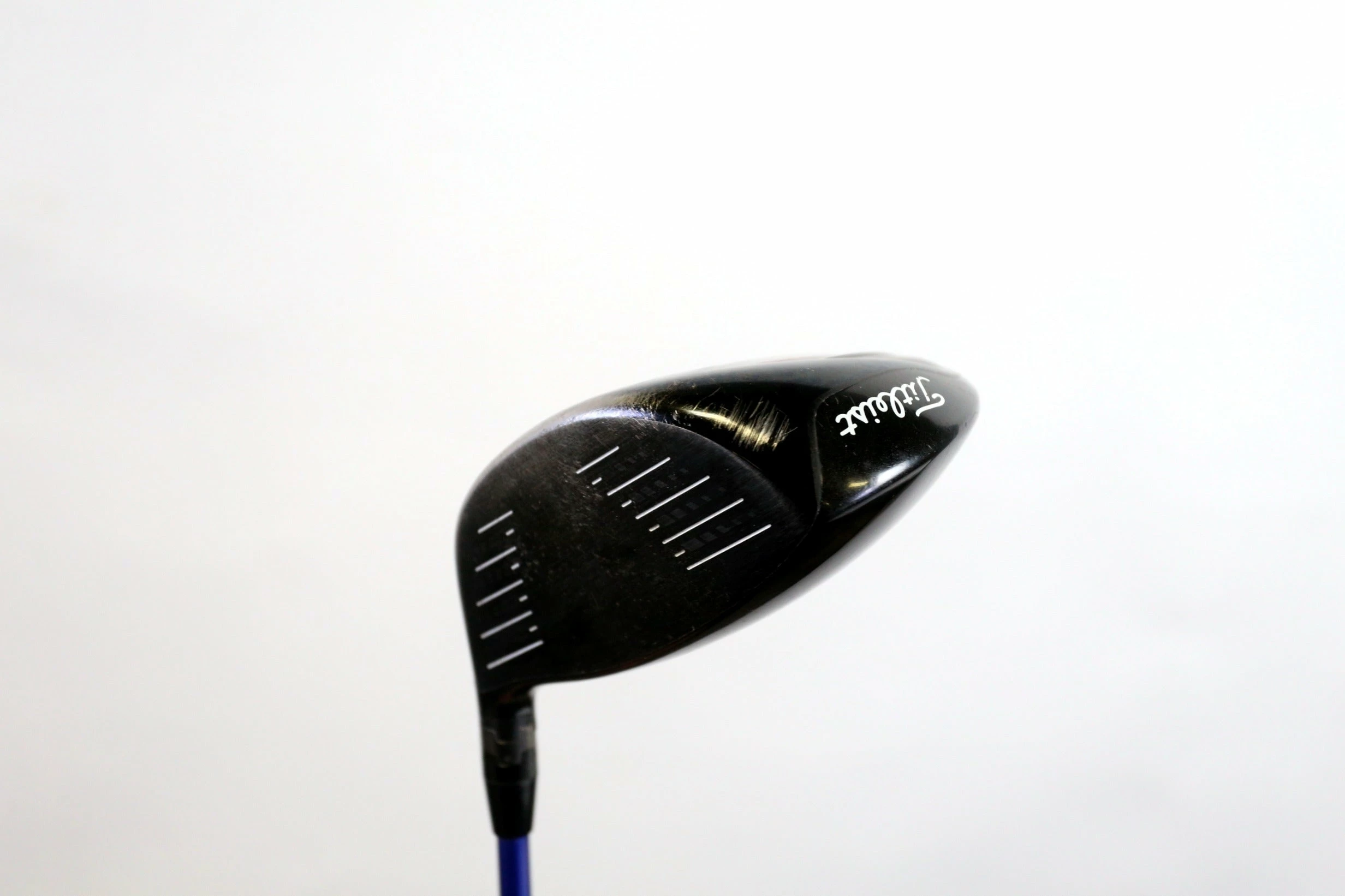 Titleist 913D2 Driver - Right-Handed - 9.5 Degrees - Regular Flex 7 Titleist 913D2 Driver - Right-Handed - 9.5 Degrees - Regular Flex - Image 5