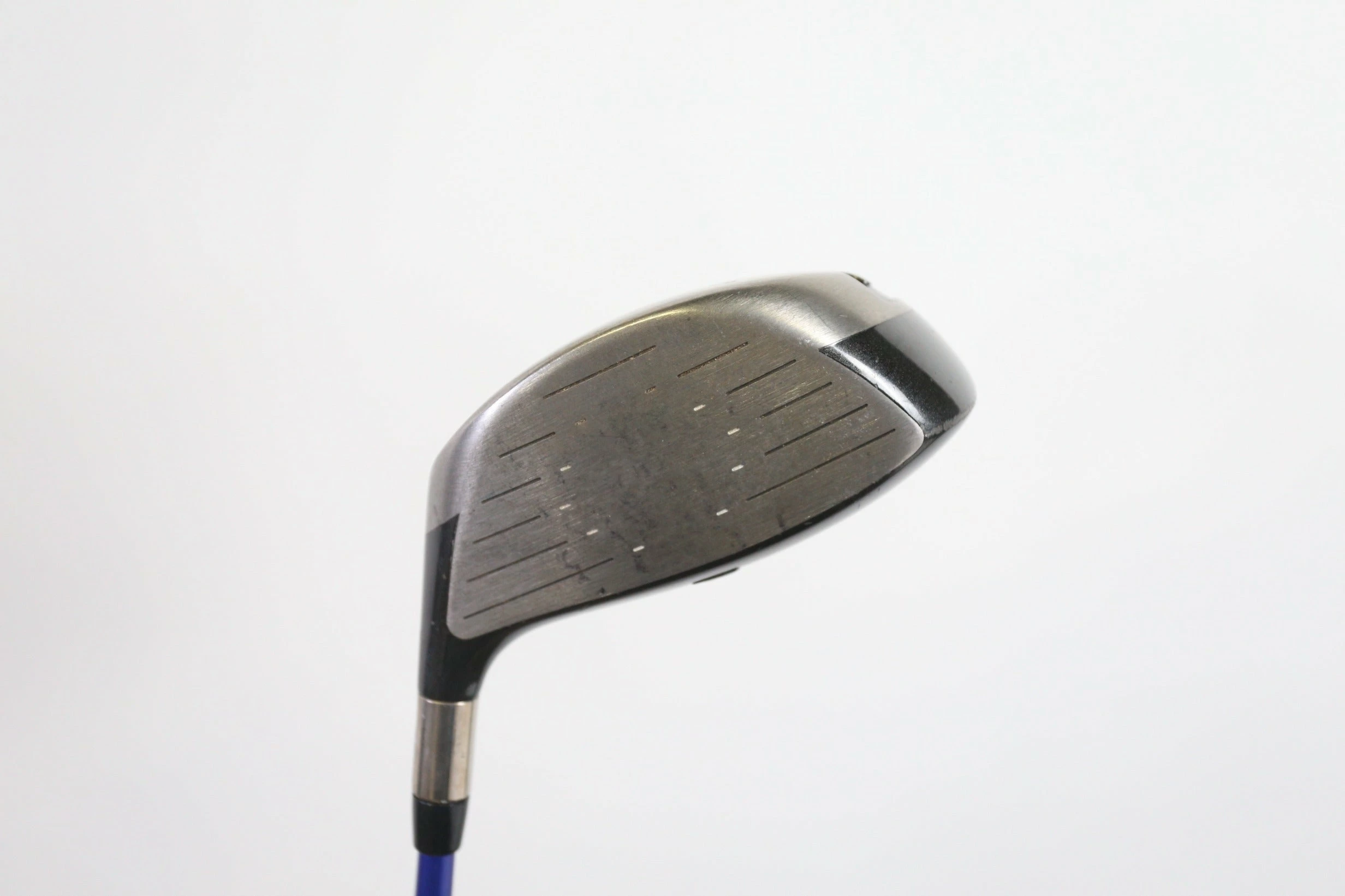 Titleist 905T Driver - Right-Handed - 10.5 Degrees - Regular Flex 4 Titleist 905T Driver - Right-Handed - 10.5 Degrees - Regular Flex - Image 2