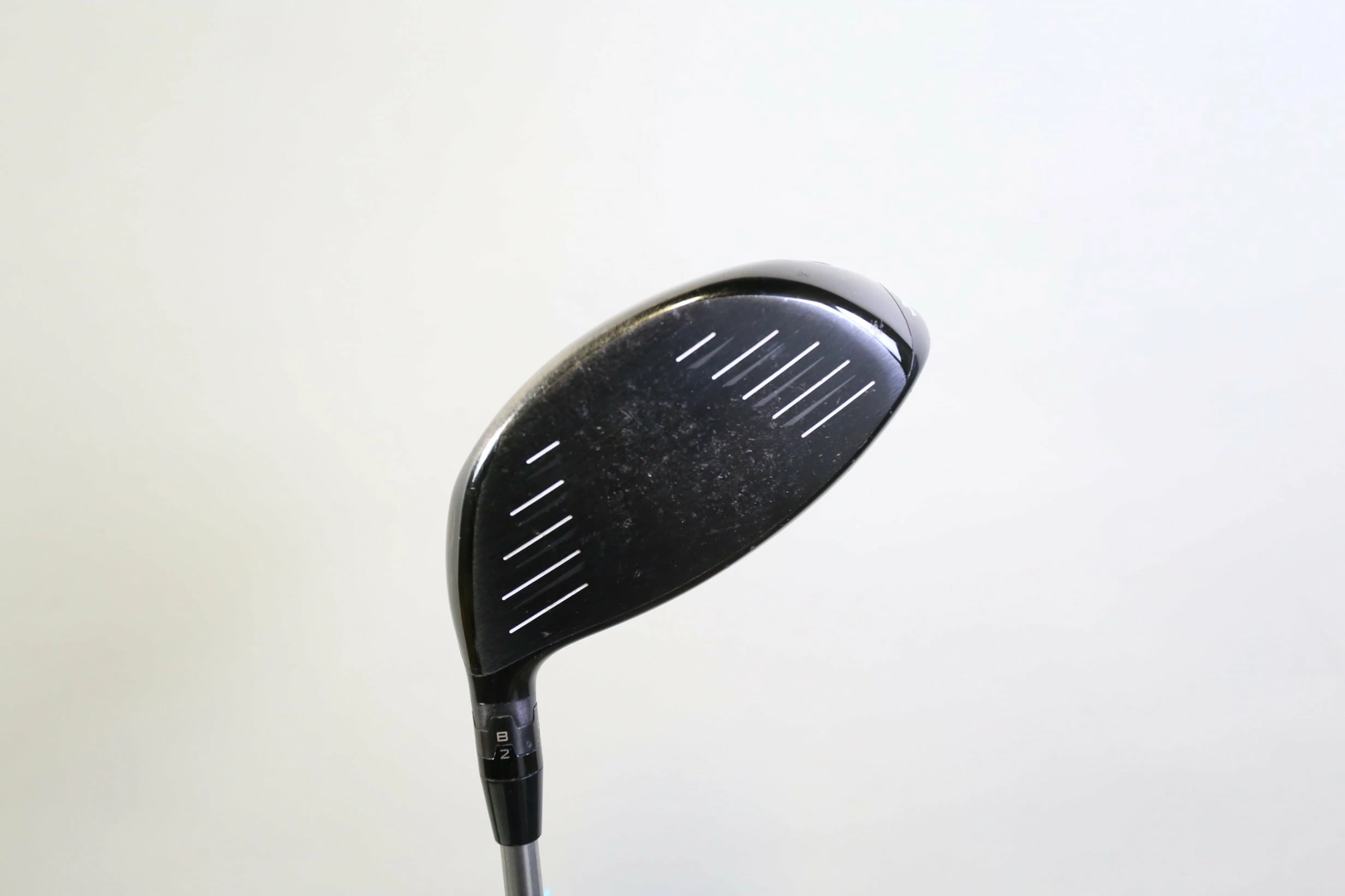 Titleist 915D2 Driver - Right-Handed - 10.5 Degrees - Stiff Flex 4 Titleist 915D2 Driver - Right-Handed - 10.5 Degrees - Stiff Flex - Image 2